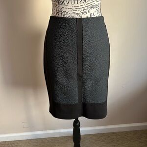 Tahari Black and Gray Textured Skirt